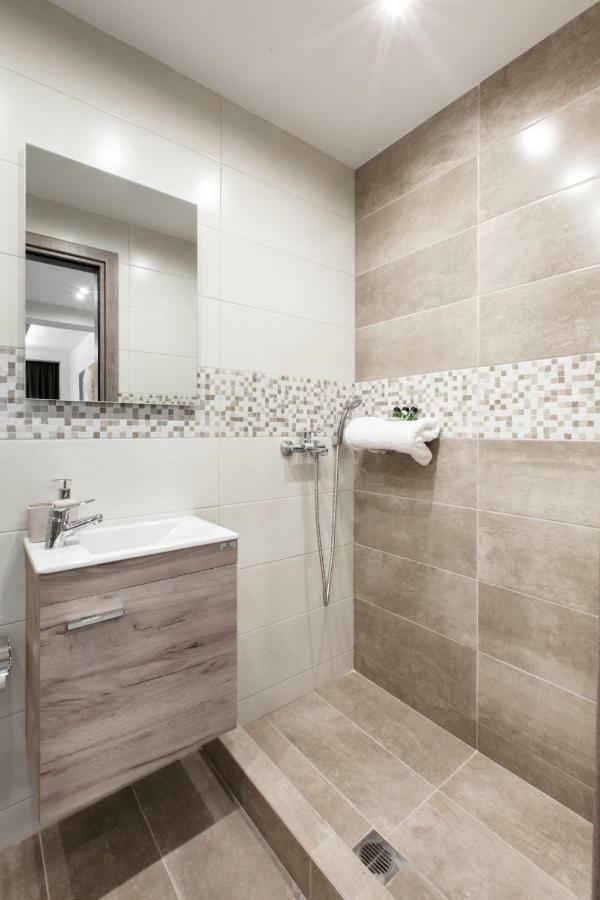 Valaoritou Studio Rodamanthi Thessalonique Extérieur photo